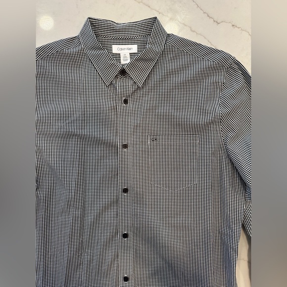 Calvin Klein Black and White Checkered Button Down Shirt - Picture 6 of 6